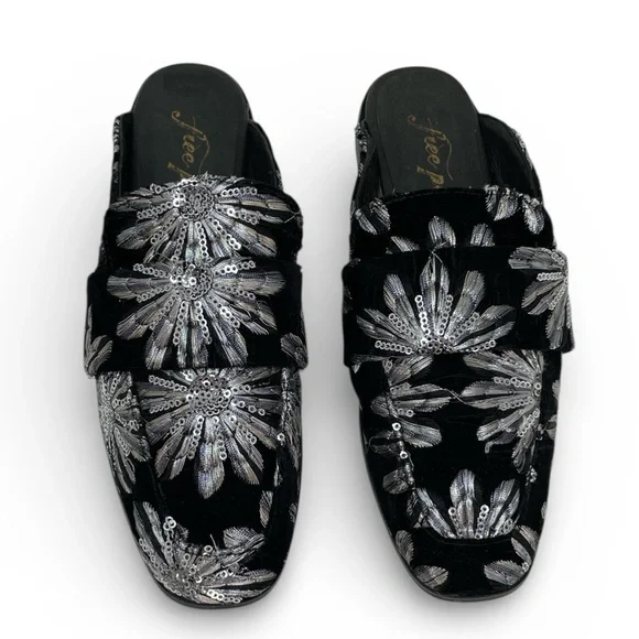 Free People Shoes Black Velvet Mules Silver Embroidered Flowers Size 36 6 - Picture 1 of 14